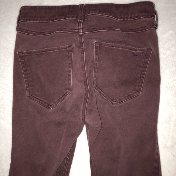 Women’s Hollister Maroon Jeans (0) - Picture 3 of 4